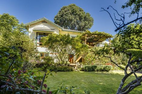 Photo of property in 19 Cameron Road, Bluff Hill, Napier, 4110