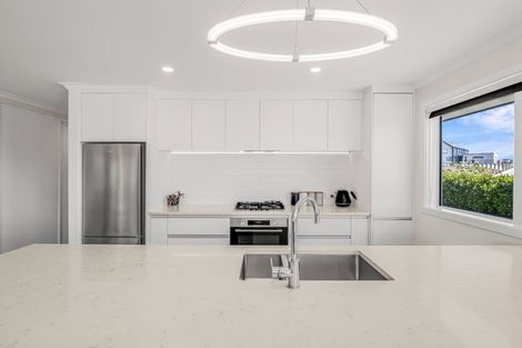 Photo of property in 33 Golf Vue Place, Castlecliff, Whanganui, 4501