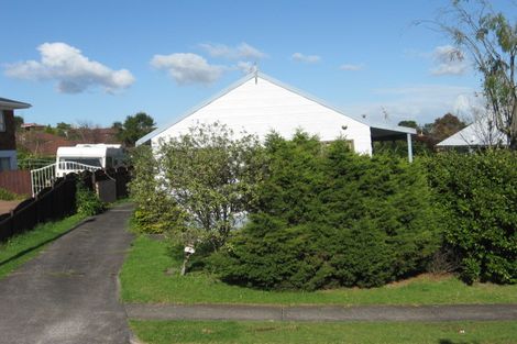 Photo of property in 1/37 Highland Park Drive, Highland Park, Auckland, 2010