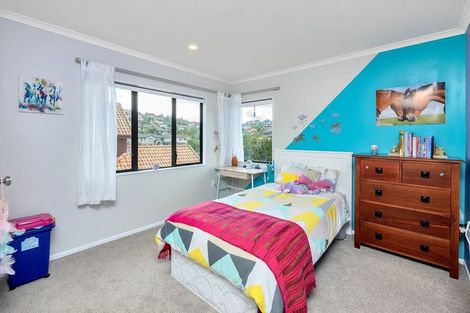 Photo of property in 11 South Kensington Way, Henderson, Auckland, 0612