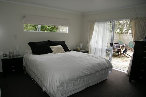 Photo of property in 3a Cadman Avenue, Waterview, Auckland, 1026