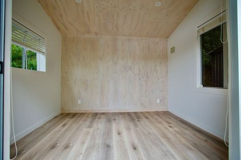 Photo of property in 14 Tinopai Road, Titirangi, Auckland, 0604