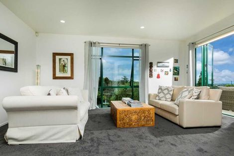 Photo of property in 33a Galaxy Drive, Mairangi Bay, Auckland, 0630
