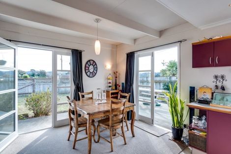 Photo of property in 1/474 Main North Road, Bay View, Napier, 4104