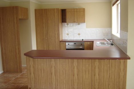 Photo of property in 38 Redcastle Drive, East Tamaki, Auckland, 2013