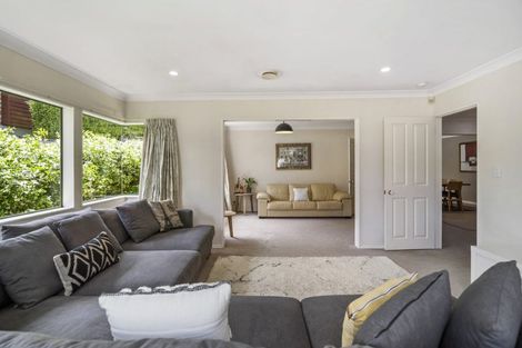 Photo of property in 27 Hogarth Rise, West Harbour, Auckland, 0618