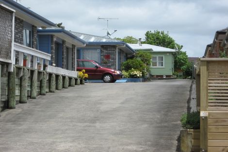 Photo of property in 14 Helvetia Road, Pukekohe, 2120