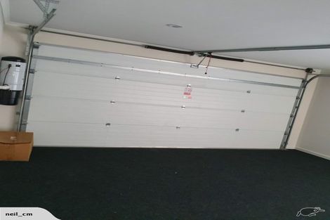 Photo of property in 20 Vinistra Road, Kumeu, 0810