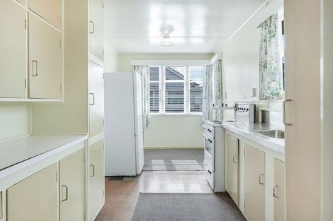 Photo of property in 1070 Heaphy Terrace, Fairfield, Hamilton, 3214