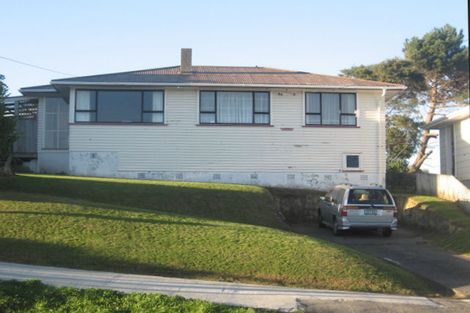 Photo of property in 9 Cornwall Crescent, Cannons Creek, Porirua, 5024