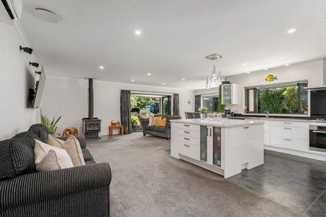 Photo of property in 7 The Glade, Carterton, 5713