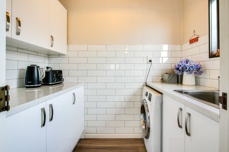 Photo of property in 132a Guppy Road, Taradale, Napier, 4112