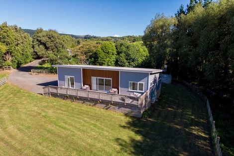 Photo of property in 35 Oram Drive, Turitea, Palmerston North, 4472