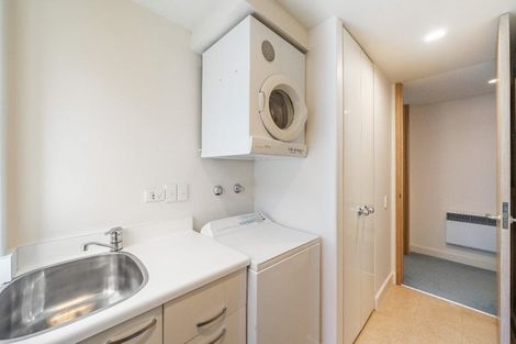 Photo of property in 6/308 Oriental Parade, Oriental Bay, Wellington, 6011
