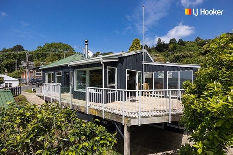Photo of property in 16 Slant Street, Careys Bay, Port Chalmers, 9023