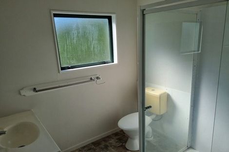 Photo of property in 113 Henderson Valley Road, Henderson, Auckland, 0612