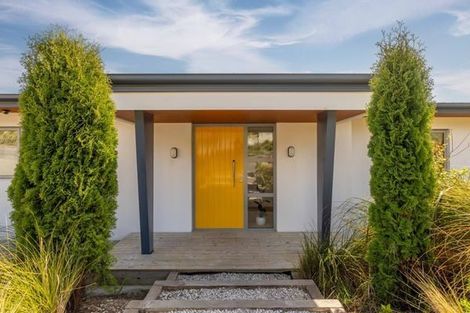 Photo of property in 5 Stoneyridge Close, Mount Pleasant, Christchurch, 8081