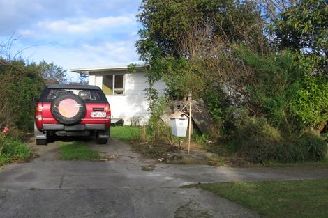 Photo of property in 28 Pinedale Parade, Milson, Palmerston North, 4414