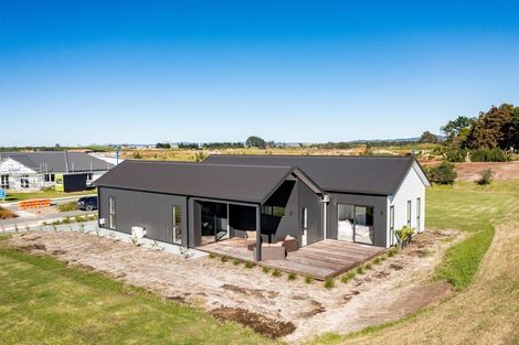 Photo of property in 80 Stace Hopper Drive, One Tree Point, Ruakaka, 0118