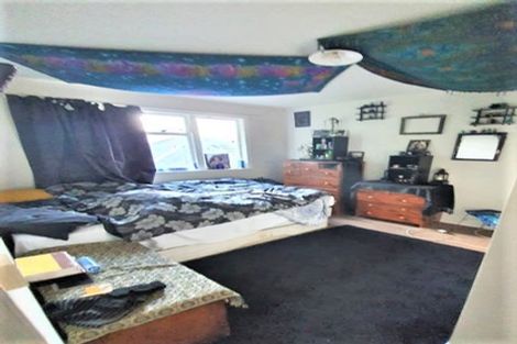 Photo of property in 142 Aro Street, Aro Valley, Wellington, 6021