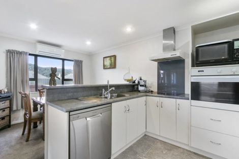 Photo of property in 13 Woodland Grove, Wainuiomata, Lower Hutt, 5014