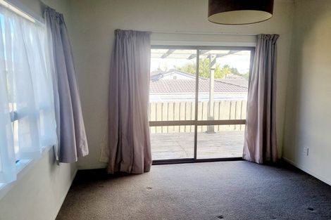 Photo of property in 8 Park Estate Road, Rosehill, Papakura, 2113