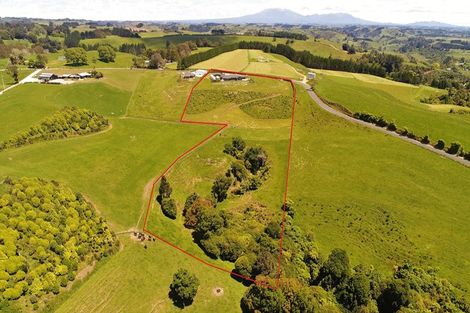 Photo of property in 371 Kaipikari Road, Urenui, 4375