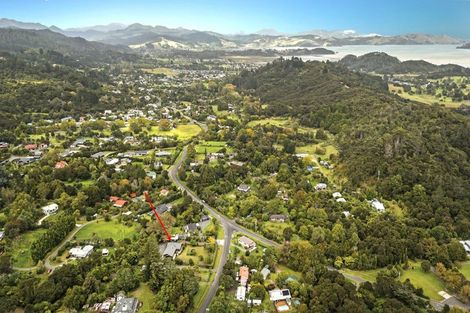 Photo of property in 40 Driving Creek Road, Coromandel, 3506