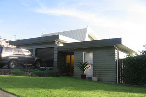 Photo of property in 39 Bosun Terrace, Whitby, Porirua, 5024