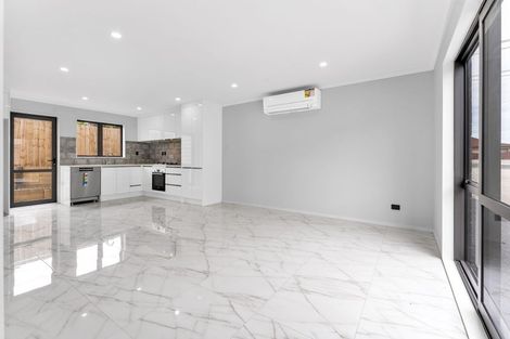 Photo of property in 147b Bucklands Beach Road, Bucklands Beach, Auckland, 2012