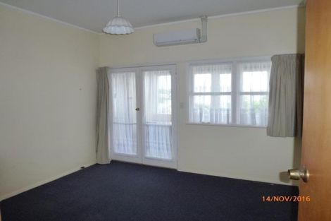 Photo of property in 3 Lincoln Road, Bluff Hill, Napier, 4110