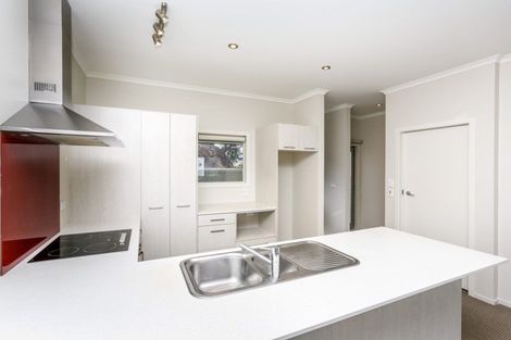 Photo of property in The Strand, 7/16 Ronald Street, Strandon, New Plymouth, 4312