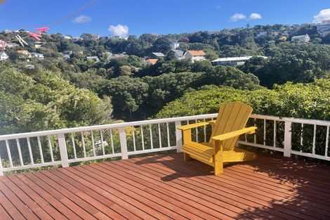 Photo of property in 40 Fairview Crescent, Kelburn, Wellington, 6012