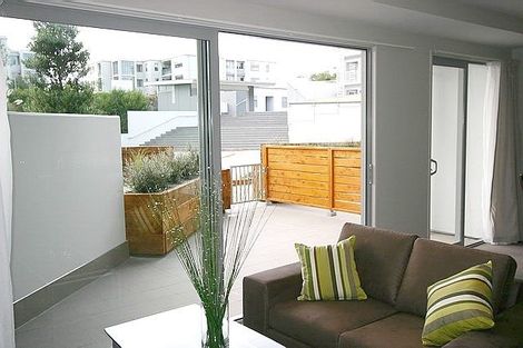 Photo of property in Shoal Haven Apartments, 112a/130 Anzac Street, Takapuna, Auckland, 0622
