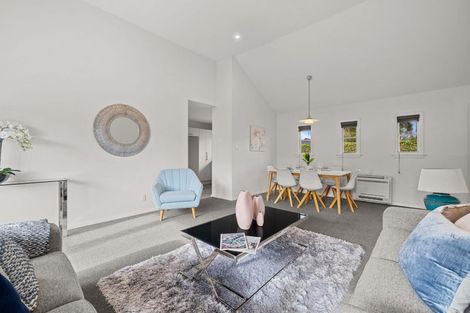 Photo of property in 2/75 Garreg Road, Bryndwr, Christchurch, 8052