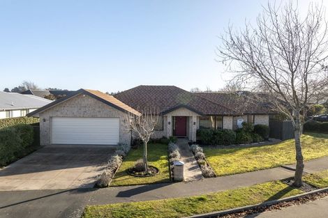 Photo of property in 20 Pohutukawa Crescent, Parklands, Christchurch, 8083