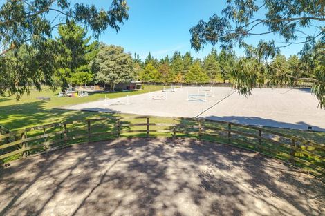 Photo of property in 32 Scarlet Oak Drive, West Melton, Christchurch, 7676