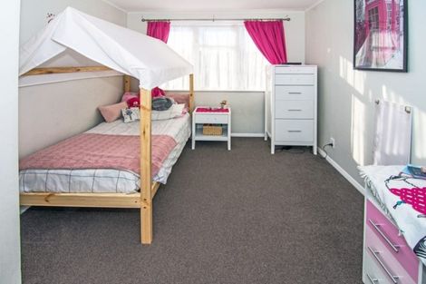 Photo of property in 25 Solway Street, Solway, Masterton, 5810