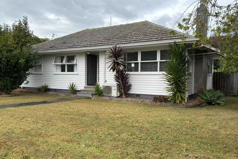 Photo of property in 6 Hereford Street, Te Atatu Peninsula, Auckland, 0610
