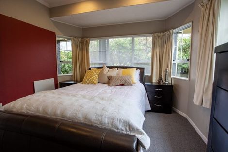 Photo of property in 6 Rhodes Street, Carterton, 5713