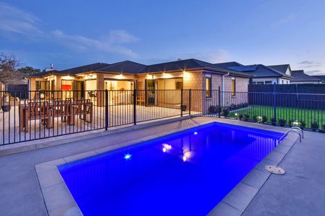 Photo of property in 21 Toscana Drive, Karaka, Papakura, 2113