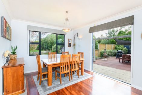 Photo of property in 8 Almond Grove, Feilding, 4702