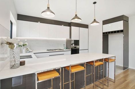 Photo of property in 2a Britannia Place, Half Moon Bay, Auckland, 2012