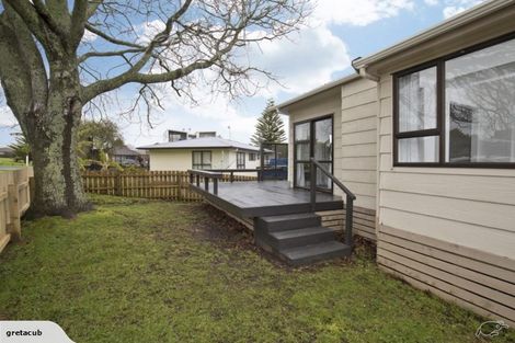 Photo of property in 2 Chalfont Street, Mangere East, Auckland, 2024