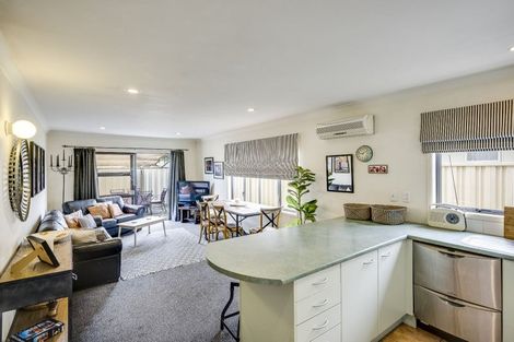 Photo of property in 2/193 Gloucester Street, Taradale, Napier, 4112