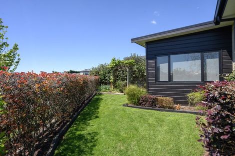 Photo of property in 2 Benmore Crescent, Pyes Pa, Tauranga, 3112