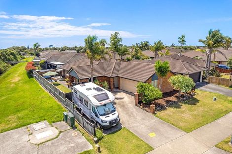 Photo of property in 99 Doncaster Drive, Papamoa Beach, Papamoa, 3118