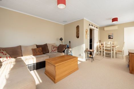 Photo of property in 52 Pitau Road, Mount Maunganui, 3116