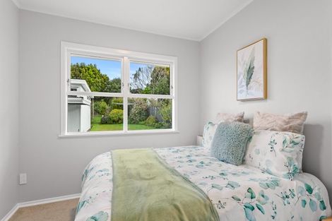 Photo of property in 63 Divich Avenue, Te Atatu South, Auckland, 0610