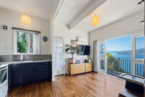 Photo of property in 108 Maida Vale Road, Roseneath, Wellington, 6011